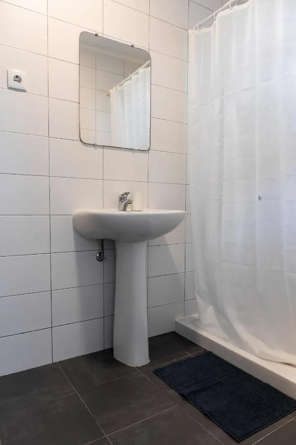 Entrecampos - Two Bedroom Apartment With Terrace Lisbon Portugal